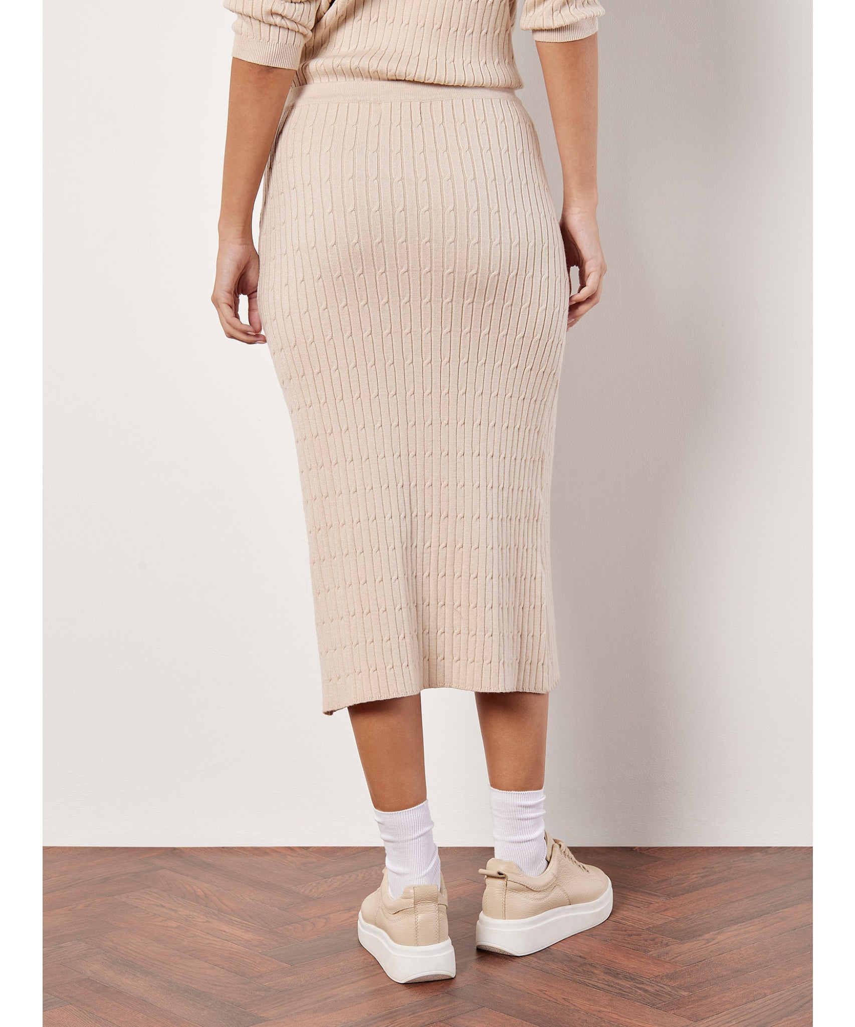 Suzanne Cable Knit Skirt – STONE + BIRCH BOUTIQUE Suzanne Cable Knit Skirt – STONE + BIRCH BOUTIQUE
