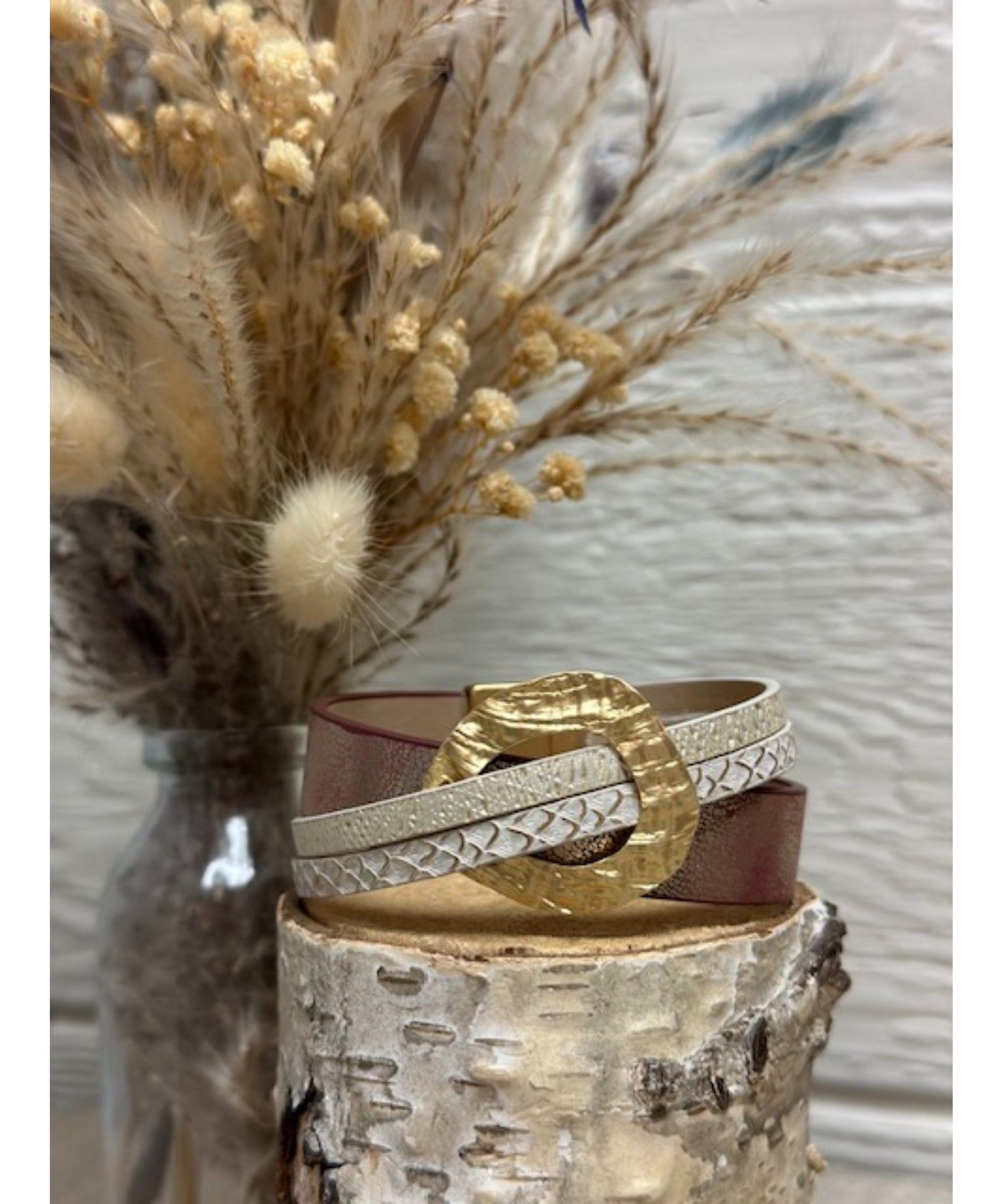 Artemis Magnetic Bracelet - Gold