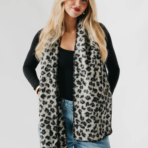 Laine Leopard Scarf - Black