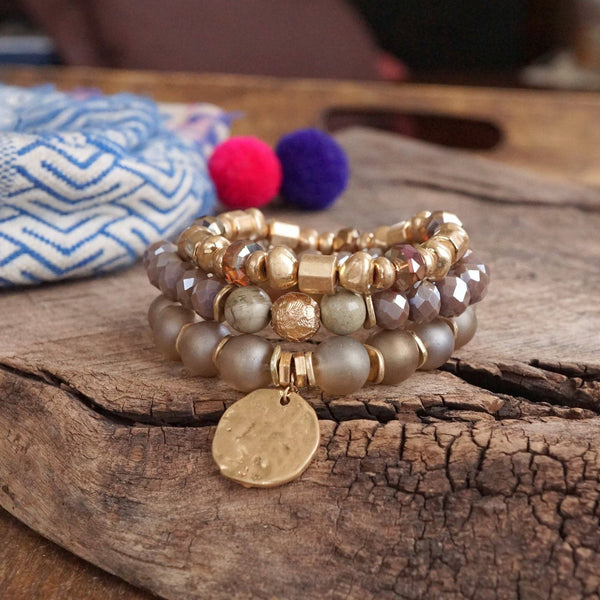 Desert Glow – Coin Charm Bracelet Stack