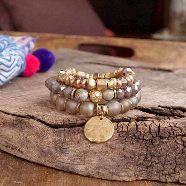 Desert Glow – Coin Charm Bracelet Stack